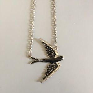 Wet Seal | Jewelry | Swallow Necklace 